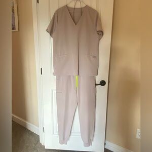 Sand Figs brand scrub set